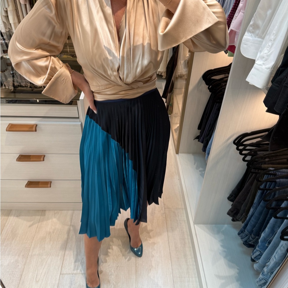 Theory / Elegant Blue and Teal Pleated Skirt